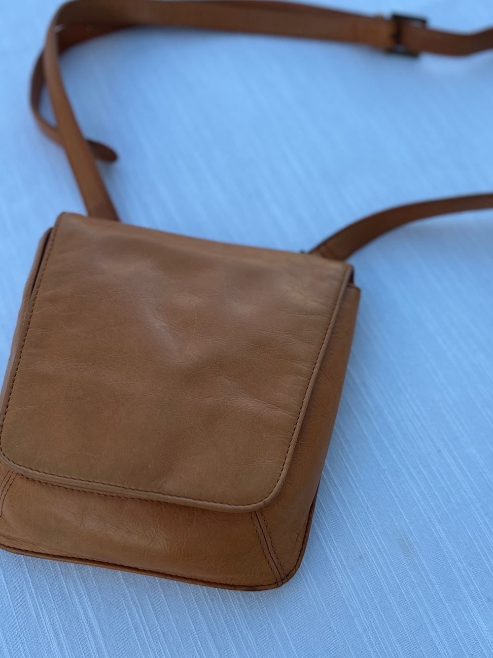 Hobo International Vintage Organizer Crossbody Travel Bag Orange Leather